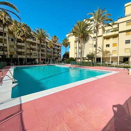 Seafront Apartment With Direct Access To The Beach Torremolinos Exteriör bild